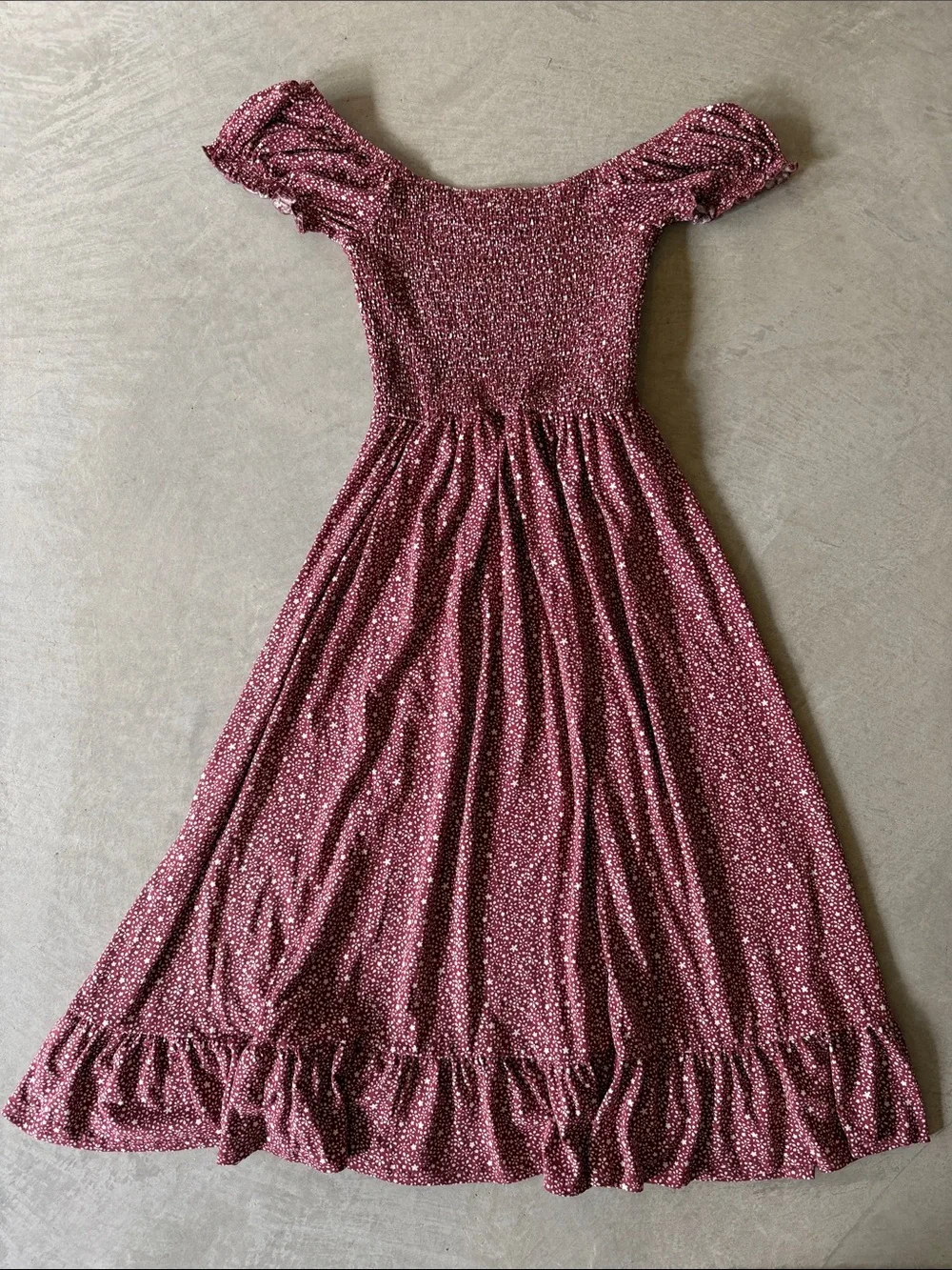 Urban Outfitters Tessi Smocked Puff Sleeve Midi Dress Size XS - Picture 2 of 9